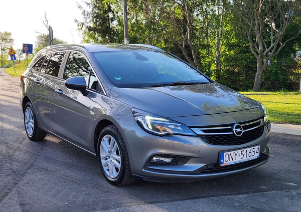 Opel Astra cena 37700 przebieg: 257000, rok produkcji 2016 z Ostrowiec Świętokrzyski małe 121